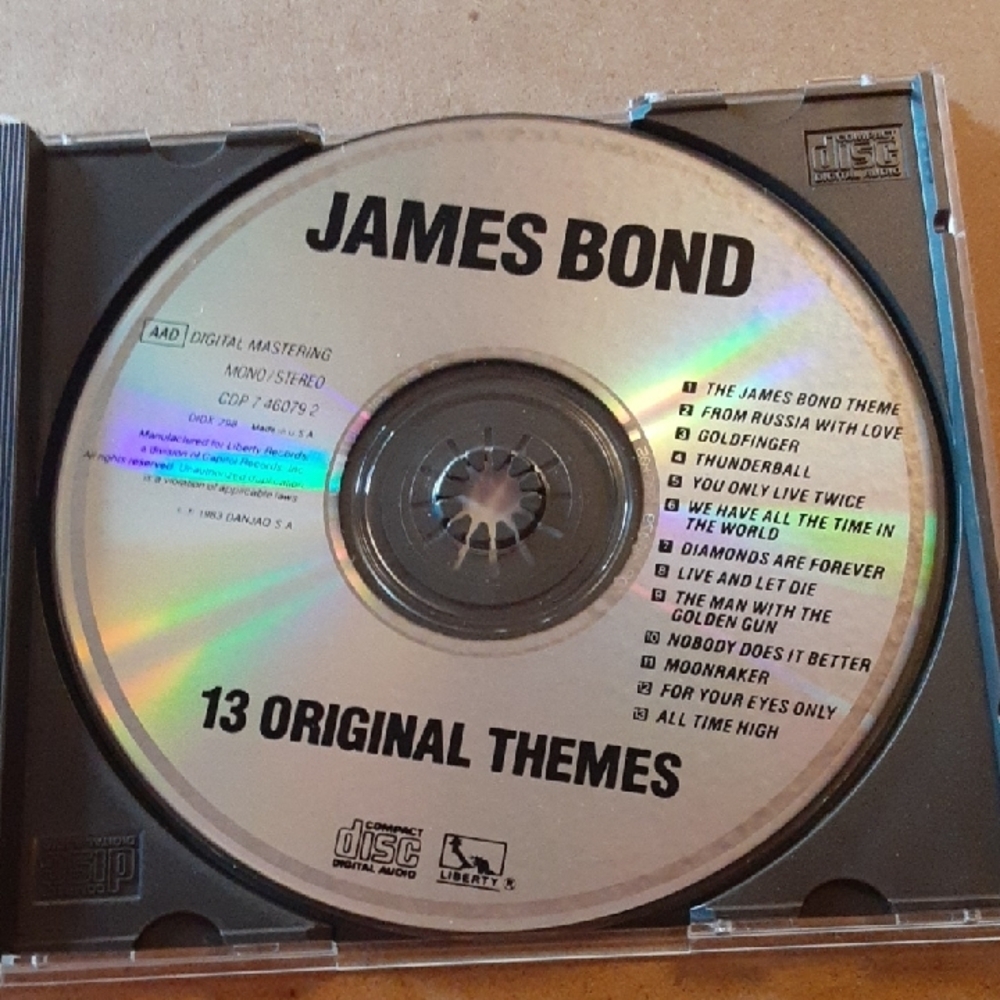 James Bond 007: 13 Original Themes CD
